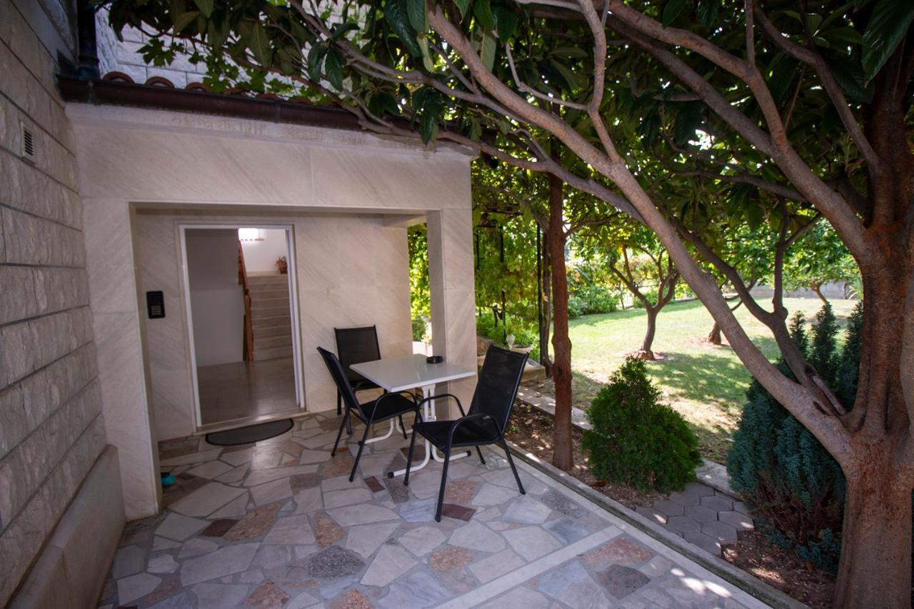 Apartmani Vrljicak Omiš Exterior foto